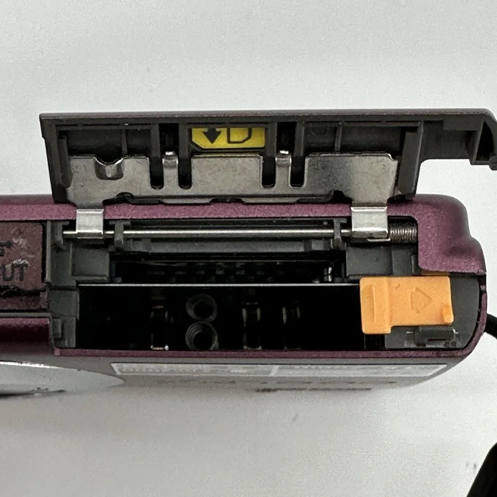 Nikon COOLPIX S220 10.0MP Digital Camera - Plum Lens Error